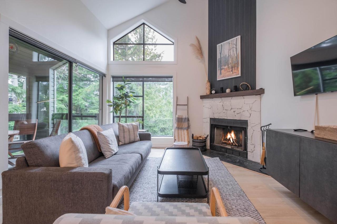 Villa Powderview 24 By Outpost Whistler Exterior foto